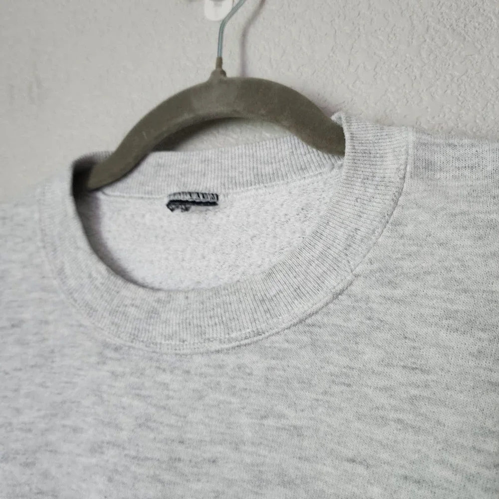 VINTAGE Disney Colorado Mickey Mouse‎ Ski Sweatshirt Gray Embroidered Crewneck